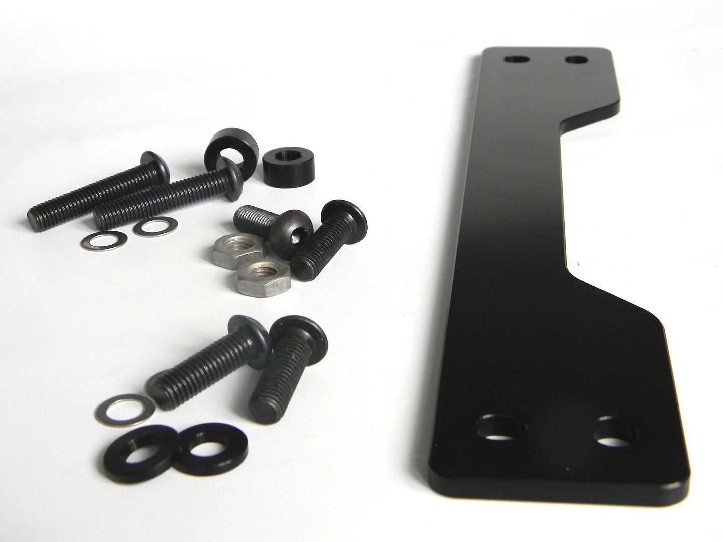 Adapters for e30 Sport seats into e28 70.00cad/seat •